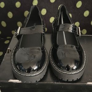 Torrid size 8 Wide width black lug Mary Jane
